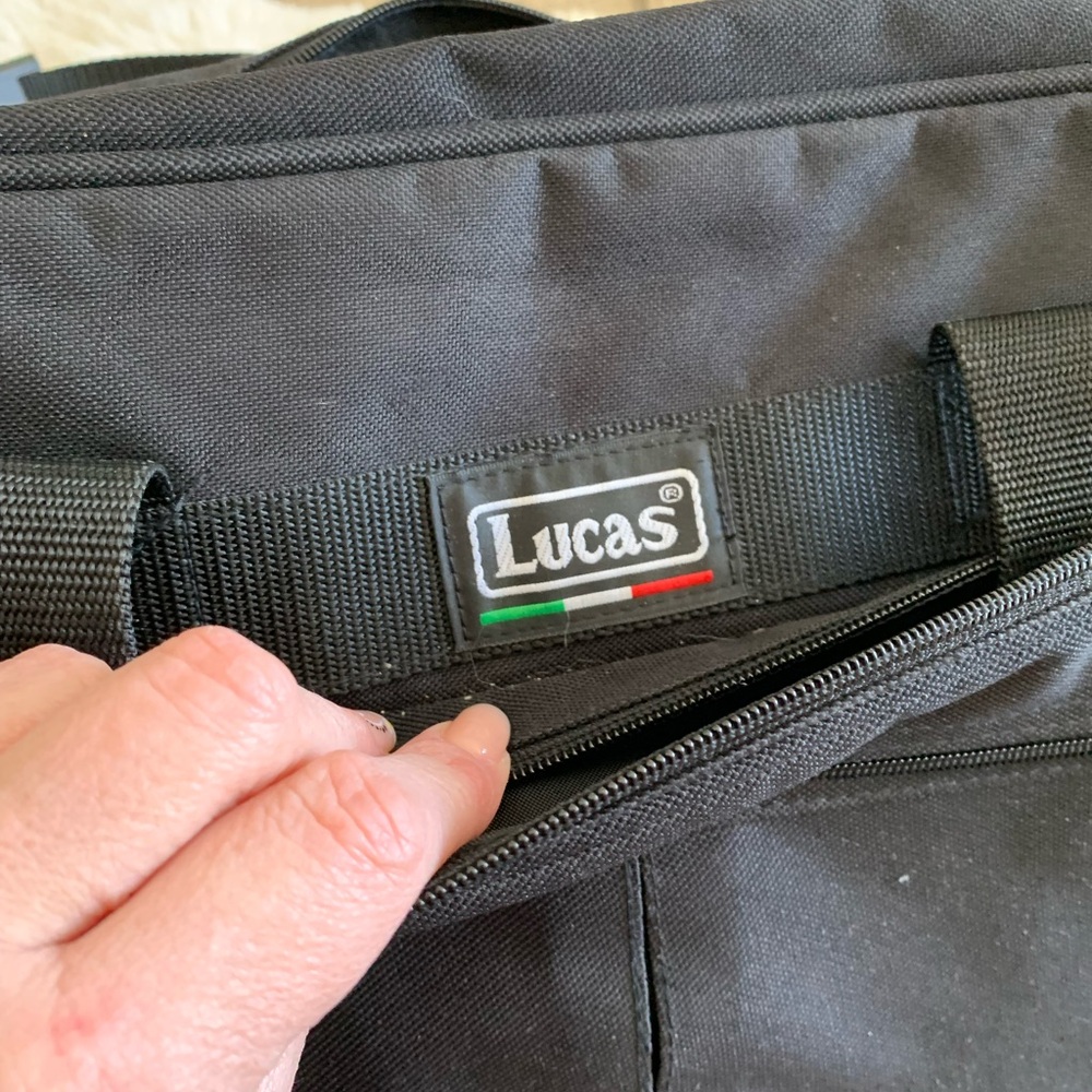 Lucas Black Men's laptop bag several pockets, zipper, adjustable strap like new